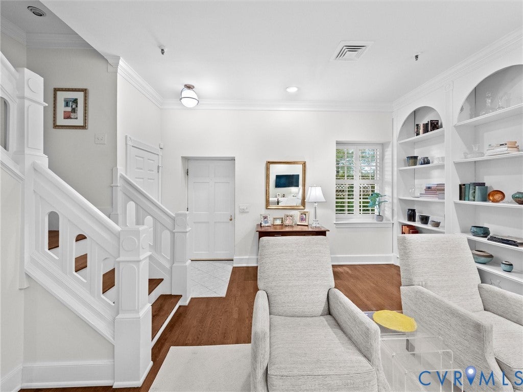 1401 Floyd Avenue U102