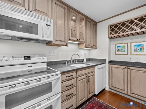 Tiny photo for 1401 Floyd Avenue #U102, Richmond, VA 23220 (MLS # 2626217)