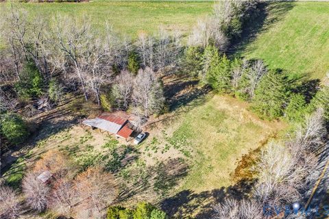 Tiny photo for 19161 Hollowing Creek Road, Beaverdam, VA 23015 (MLS # 2611470)