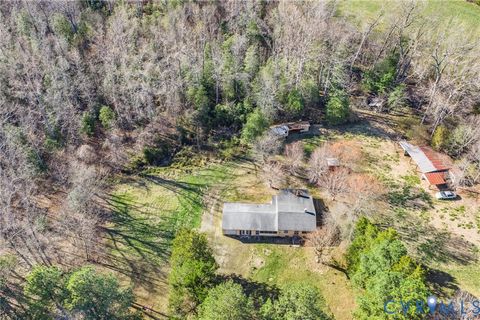 Tiny photo for 19161 Hollowing Creek Road, Beaverdam, VA 23015 (MLS # 2611470)