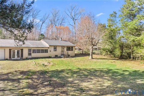 Photo of 19161 Hollowing Creek Road, Beaverdam, VA 23015 (MLS # 2611470)