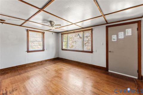 Tiny photo for 19161 Hollowing Creek Road, Beaverdam, VA 23015 (MLS # 2611470)