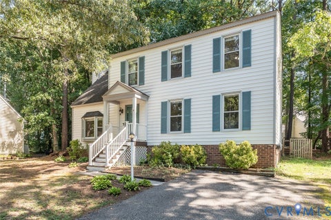 Photo of 2305 Turtle Hill Court, Chesterfield, VA 23112 (MLS # 2627340)
