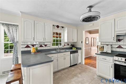 Tiny photo for 10904 Krossridge Circle, North Chesterfield, VA 23236 (MLS # 2624486)