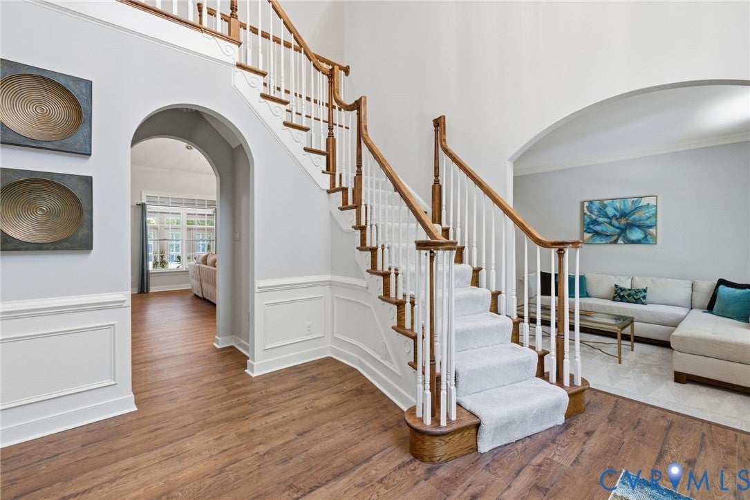 8425 Kintail Drive