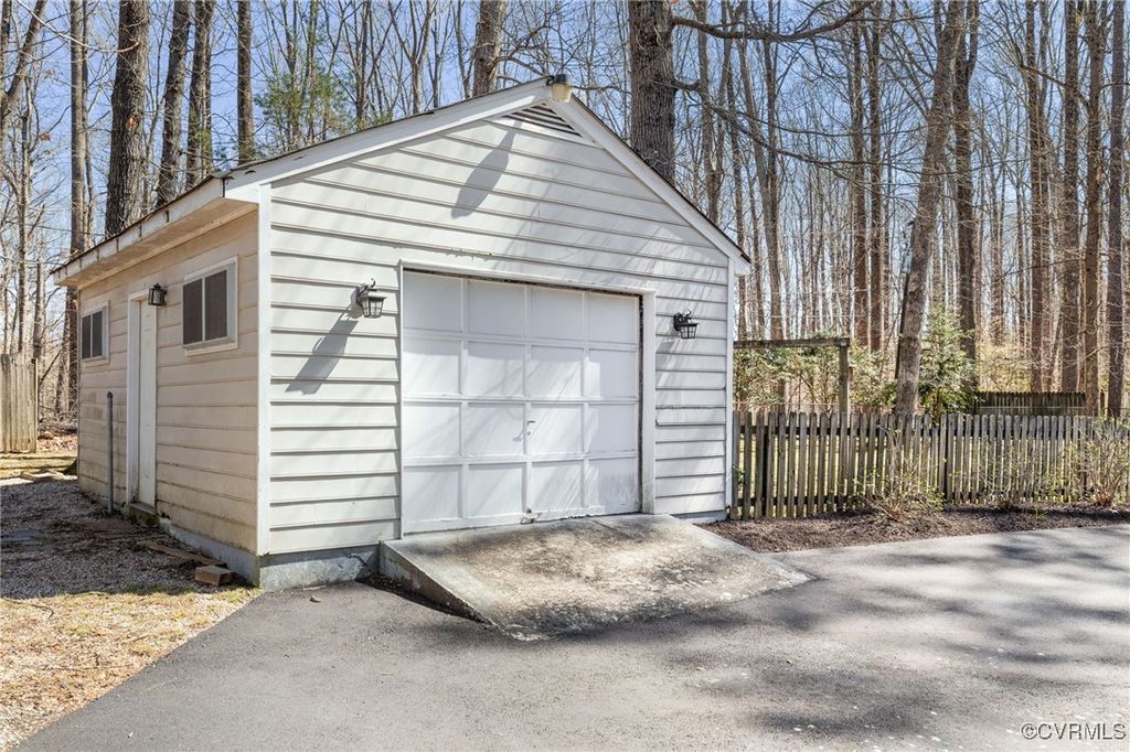 listing image 44