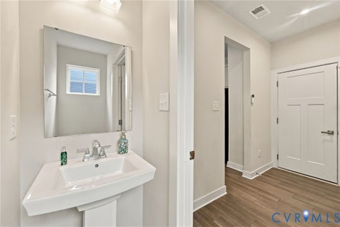 Tiny photo for 8724 Kingsland Park Drive, North Chesterfield, VA 23237 (MLS # 2626733)