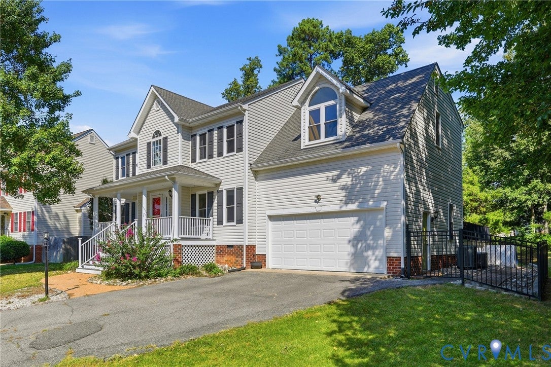 1307 Lomond Drive