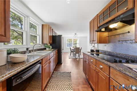 Tiny photo for 323 Washington Avenue, Colonial Heights, VA 23834 (MLS # 2609280)
