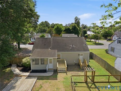 Tiny photo for 323 Washington Avenue, Colonial Heights, VA 23834 (MLS # 2609280)