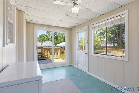 Tiny photo for 323 Washington Avenue, Colonial Heights, VA 23834 (MLS # 2609280)