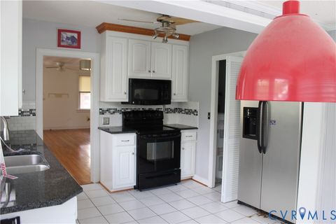 Tiny photo for 710 Colonial Avenue, Colonial Heights, VA 23834 (MLS # 2612334)