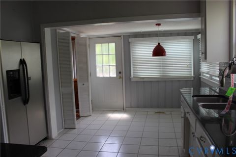 Tiny photo for 710 Colonial Avenue, Colonial Heights, VA 23834 (MLS # 2612334)