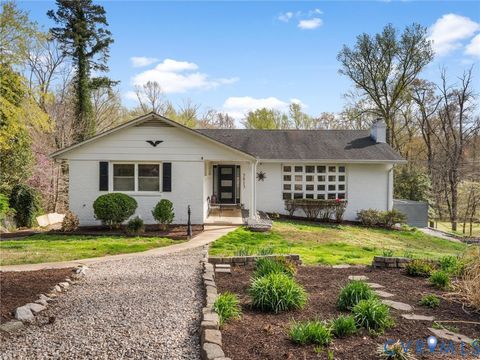 Photo of 5823 Stanbrook Drive, North Chesterfield, VA 23234 (MLS # 2608014)