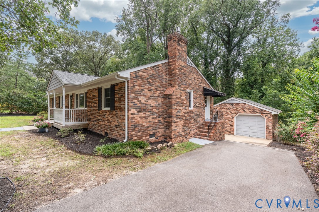 9267 Grantham Drive