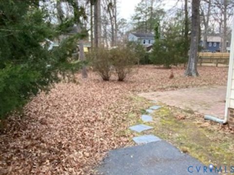 Tiny photo for 11013 Rockledge Road, North Chesterfield, VA 23235 (MLS # 2605336)