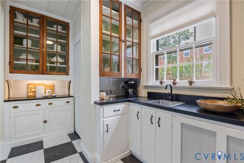 Tiny photo for 1220 W Franklin Street, Richmond, VA 23220 (MLS # 2605940)