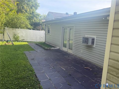 Tiny photo for 1121 E Booker Circle, Petersburg, VA 23803 (MLS # 2618415)