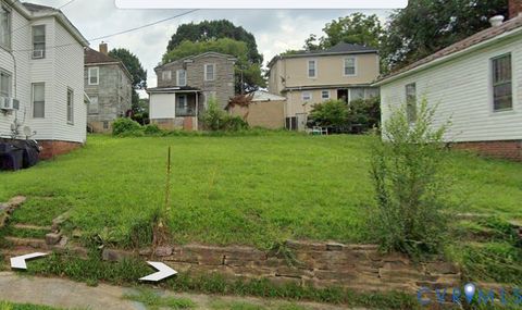 Photo of 620 SE Gum Street, Lynchburg, VA 24504 (MLS # 2527477)