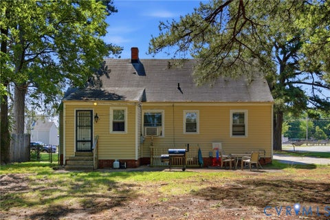 Tiny photo for 3902 Pinalto Drive Dr, Richmond, VA 23222 (MLS # 2616512)
