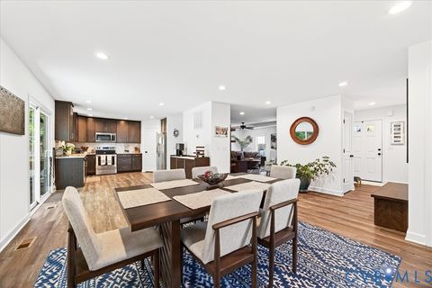 Tiny photo for 414 Campbell Street, Staunton, VA 24401 (MLS # 2529315)