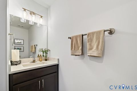 Tiny photo for 414 Campbell Street, Staunton, VA 24401 (MLS # 2529315)