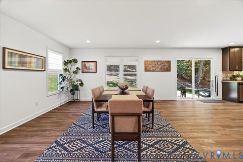 Tiny photo for 414 Campbell Street, Staunton, VA 24401 (MLS # 2529315)