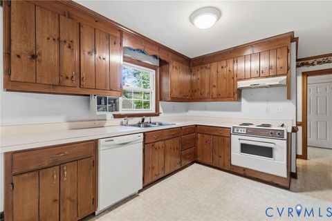 Tiny photo for 7305 Kitchawam Court, Chesterfield, VA 23832 (MLS # 2612578)