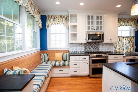 Tiny photo for 713 First Avenue, Farmville, VA 23901 (MLS # 2601715)