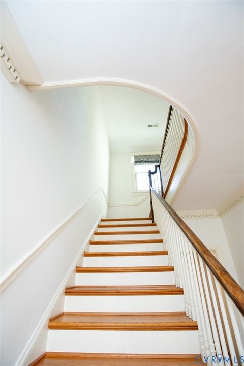 Tiny photo for 713 First Avenue, Farmville, VA 23901 (MLS # 2601715)