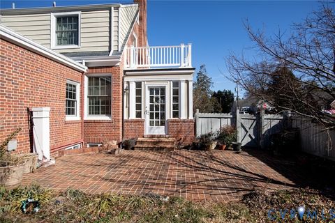 Tiny photo for 713 First Avenue, Farmville, VA 23901 (MLS # 2601715)