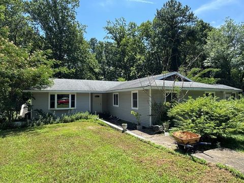 Photo of 41 Rake Leaf Lane, Kilmarnock, VA 22482 (MLS # 2527429)