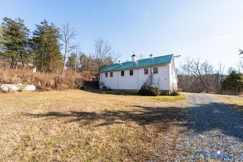 Tiny photo for 1208 Manteo Road, Buckingham, VA 23921 (MLS # 2605212)