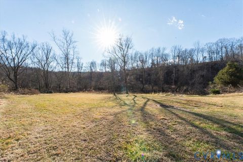 Tiny photo for 1208 Manteo Road, Buckingham, VA 23921 (MLS # 2605212)