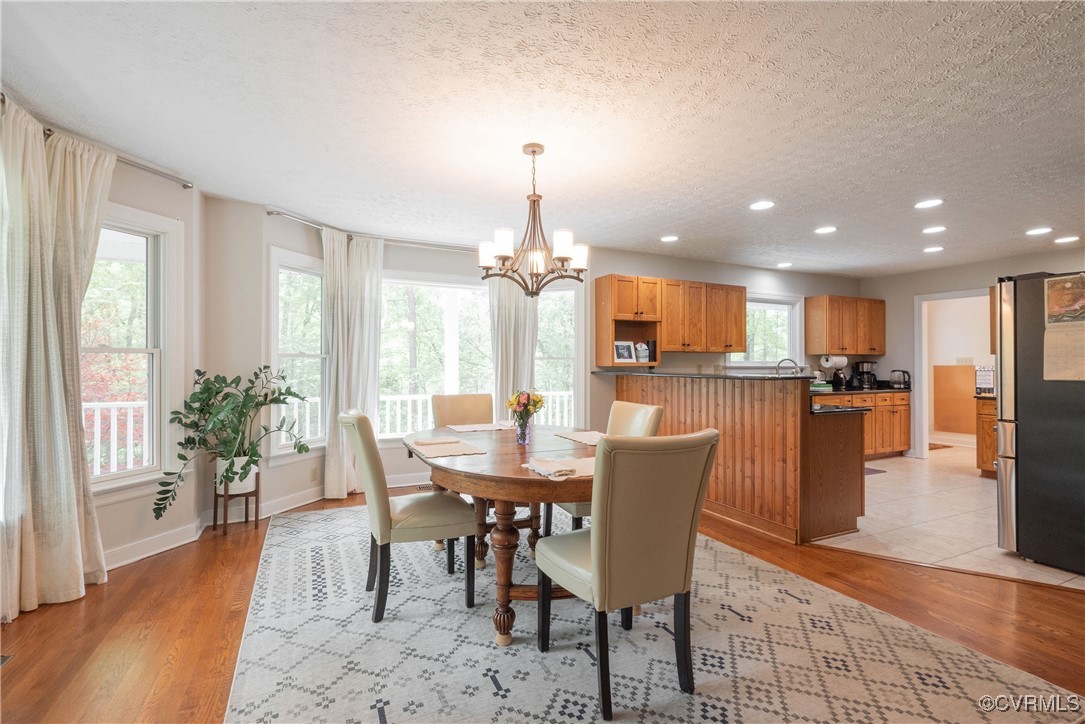 Powhatan, Virginia 23139, United States, 4 Bedrooms Bedrooms, ,5 BathroomsBathrooms,Residential,Pending,119143