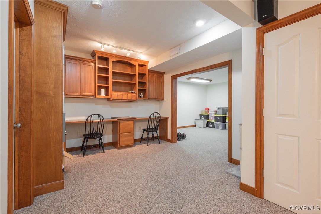 Powhatan, Virginia 23139, United States, 4 Bedrooms Bedrooms, ,5 BathroomsBathrooms,Residential,Pending,119143