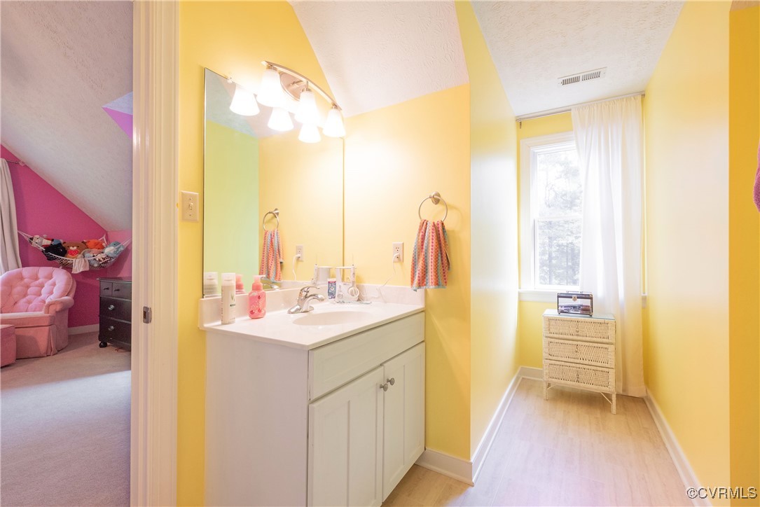 Powhatan, Virginia 23139, United States, 4 Bedrooms Bedrooms, ,5 BathroomsBathrooms,Residential,Pending,119143