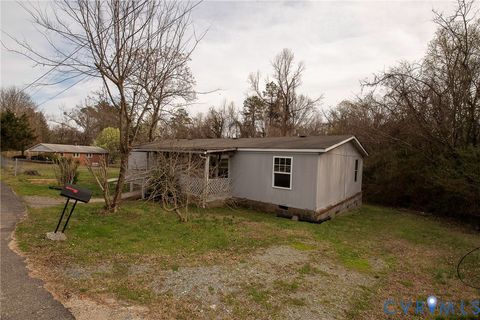 Tiny photo for 1021 Kendrick Street, South Boston, VA 24592 (MLS # 2606755)