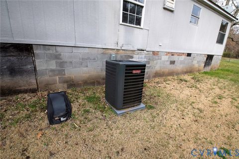 Tiny photo for 1021 Kendrick Street, South Boston, VA 24592 (MLS # 2606755)