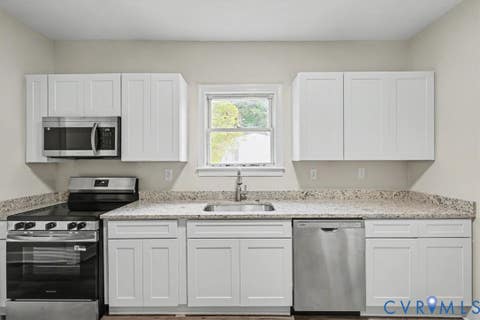 Tiny photo for 601 N 5th Avenue, Hopewell, VA 23860 (MLS # 2623487)