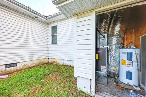 Tiny photo for 601 N 5th Avenue, Hopewell, VA 23860 (MLS # 2623487)