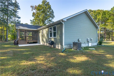 Tiny photo for 65 Seagull Court, Montross, VA 22520 (MLS # 2627693)