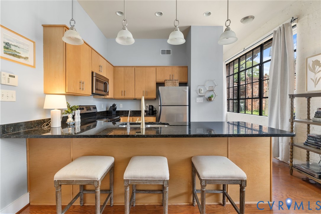2318 Herbert Hamlet Alley U4