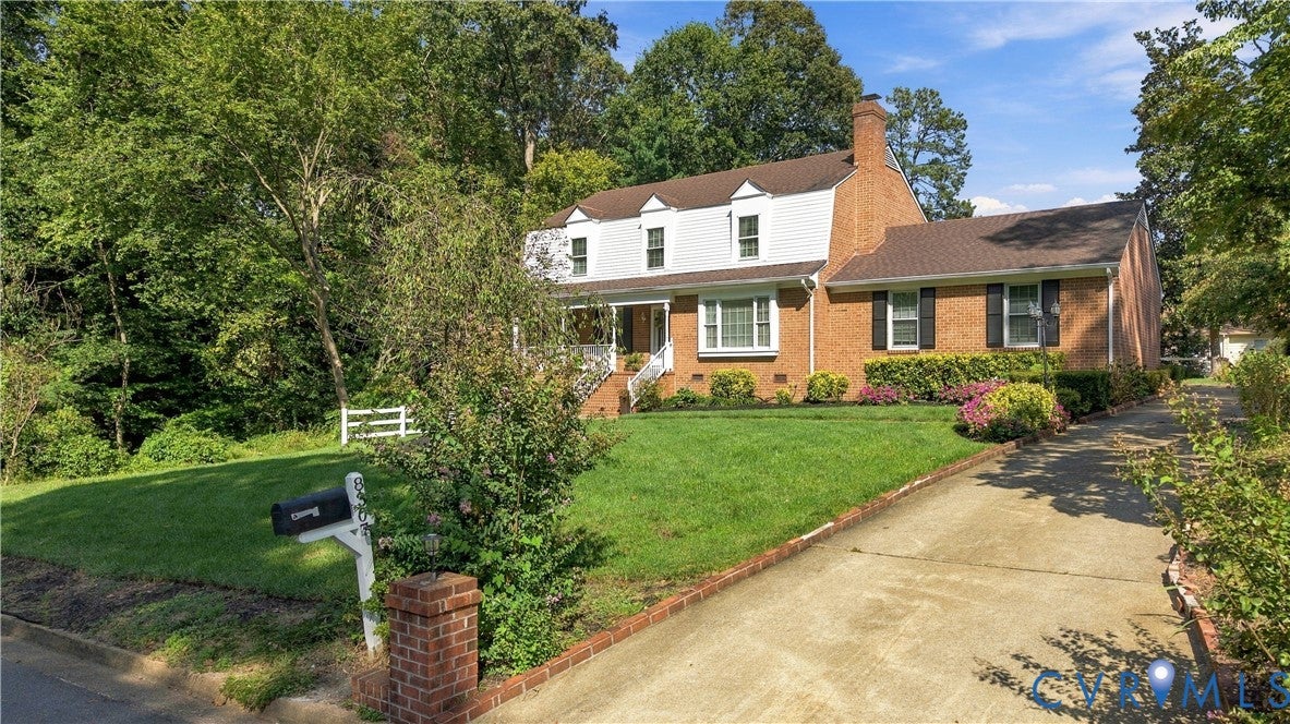 8307 Wallingford Lane