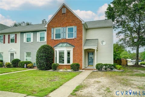 Photo of 2221 High Bush Circle, Glen Allen, VA 23060 (MLS # 2618705)