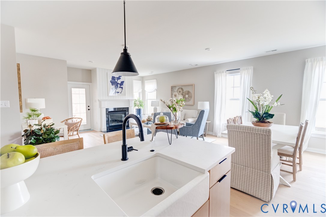 3005 Canoe Pointe Loop 30-5