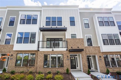 Photo of 5427 Gillies Creek Mews, Henrico, VA 23231 (MLS # 2527520)