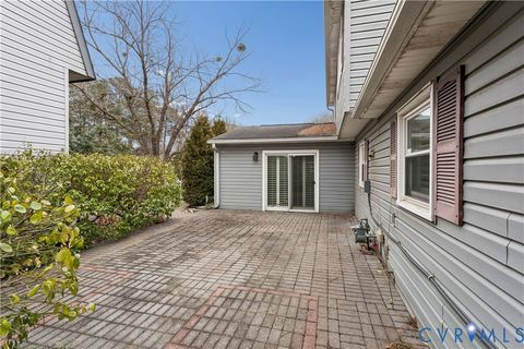 Tiny photo for 2 Coffman Circle, Hampton, VA 23669 (MLS # 2602721)