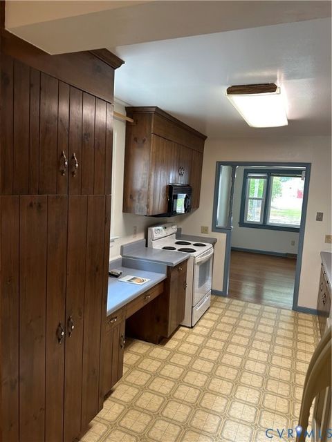 Tiny photo for 2208 Grant Street, Hopewell, VA 23860 (MLS # 2612358)