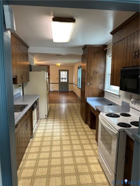 Tiny photo for 2208 Grant Street, Hopewell, VA 23860 (MLS # 2612358)